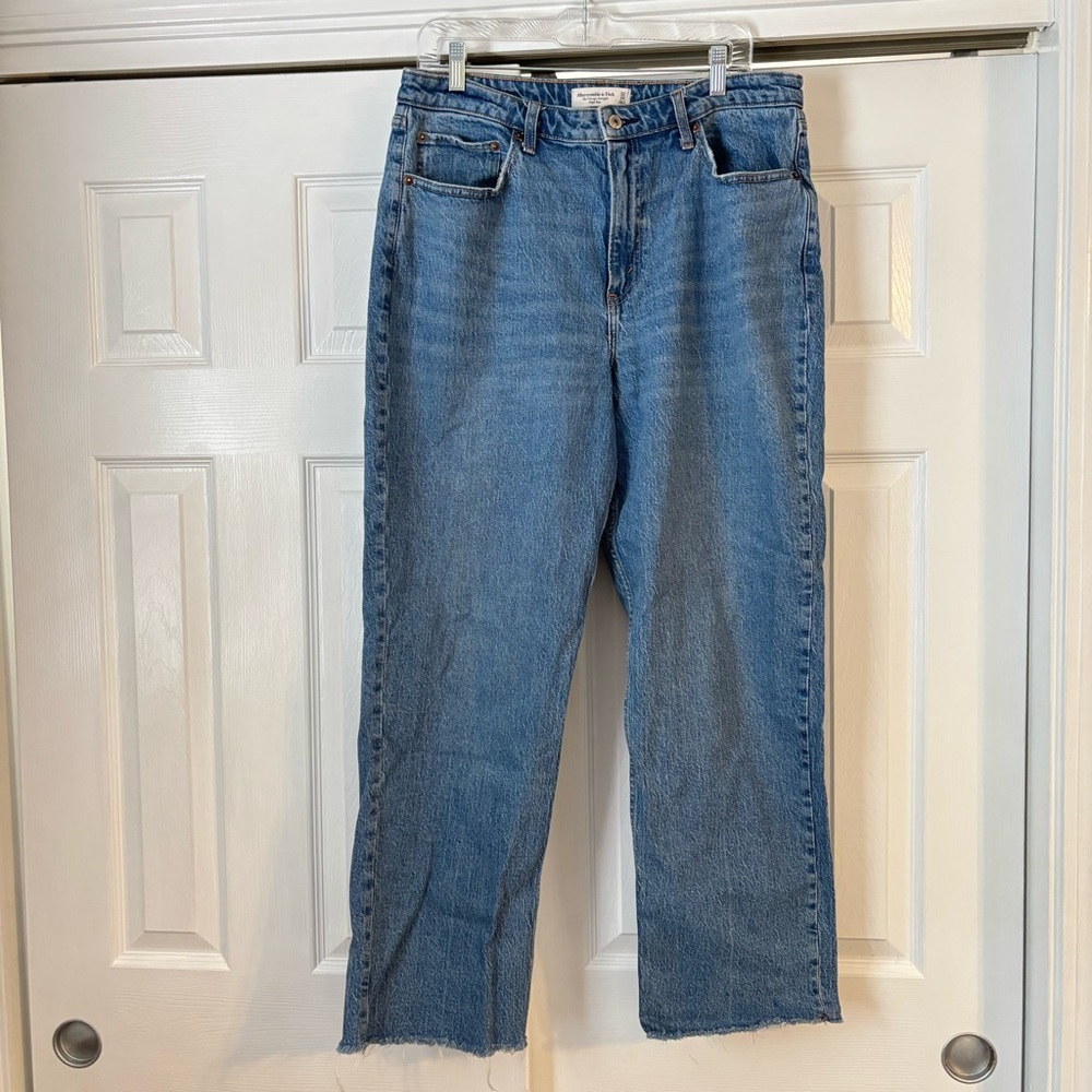 Abercrombie Curve Love High Rise Vintage Straight Jean